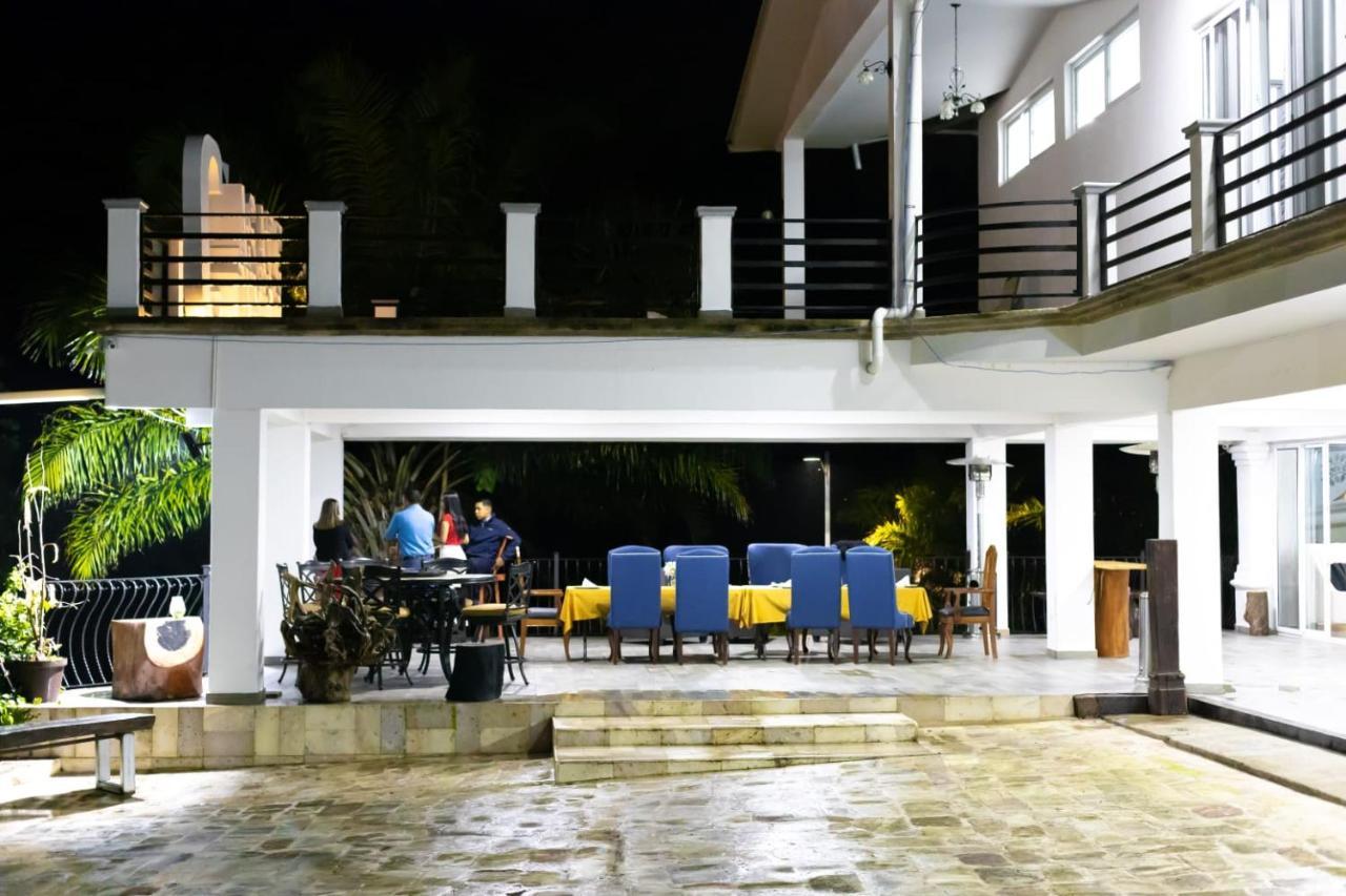 Hotel Cocoview, Bar & Restaurante Valle de Ángeles Eksteriør bilde